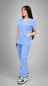 Uniforme Médico Celeste Premium con Pantalón Cargo
