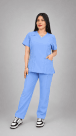 Uniforme Médico Celeste Premium con Pantalón Cargo